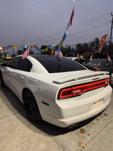 2014 Dodge Charger SXT Plus