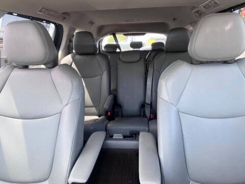 2023 Toyota Sienna