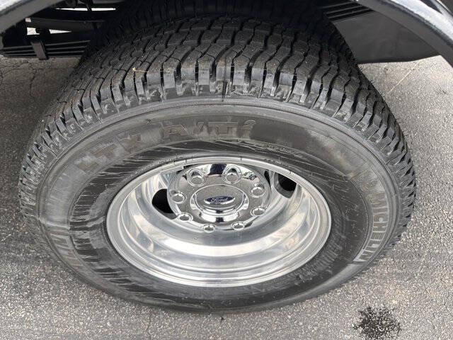 2025 Ford F-350 Super Duty XL