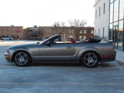 2005 Ford Mustang GT Premium