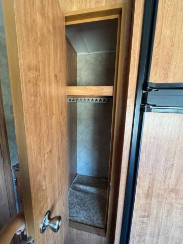 2009 Komfort Ridgecrest