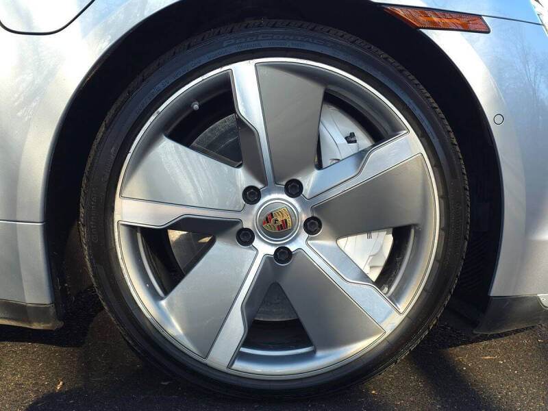 2020 Porsche Taycan Turbo