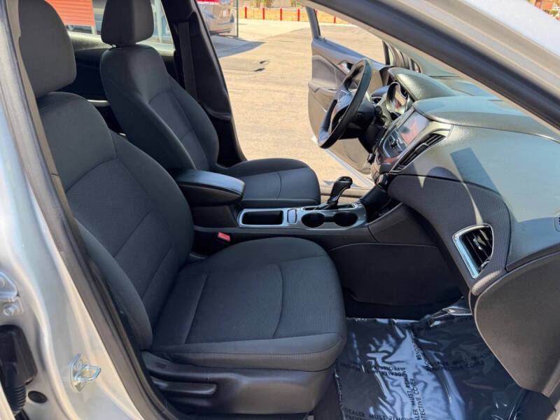 2017 Chevrolet Cruze LT Auto