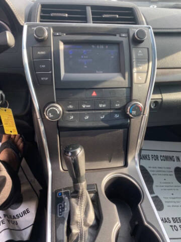 2017 Toyota Camry LE