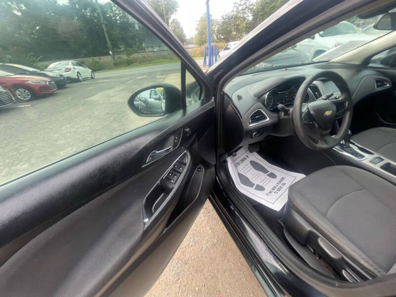 2017 Chevrolet Cruze LS Auto