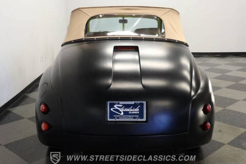 1946 Ford Deluxe