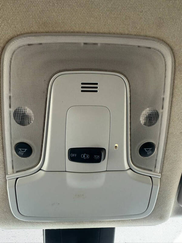 2019 Toyota Prius LE AWD-e