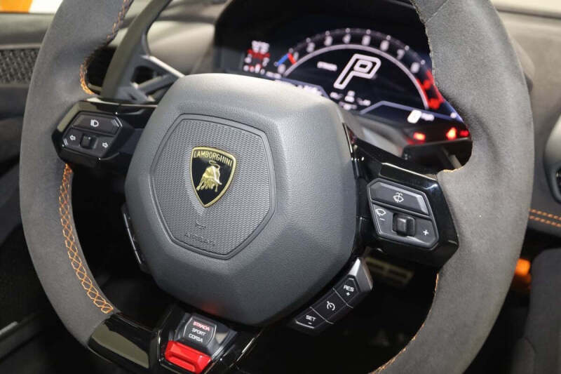 2023 Lamborghini Huracan Tecnica