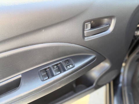 2018 Mitsubishi Mirage ES