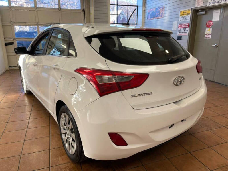 2017 Hyundai Elantra GT