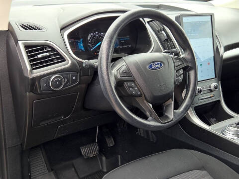 2021 Ford Edge SE