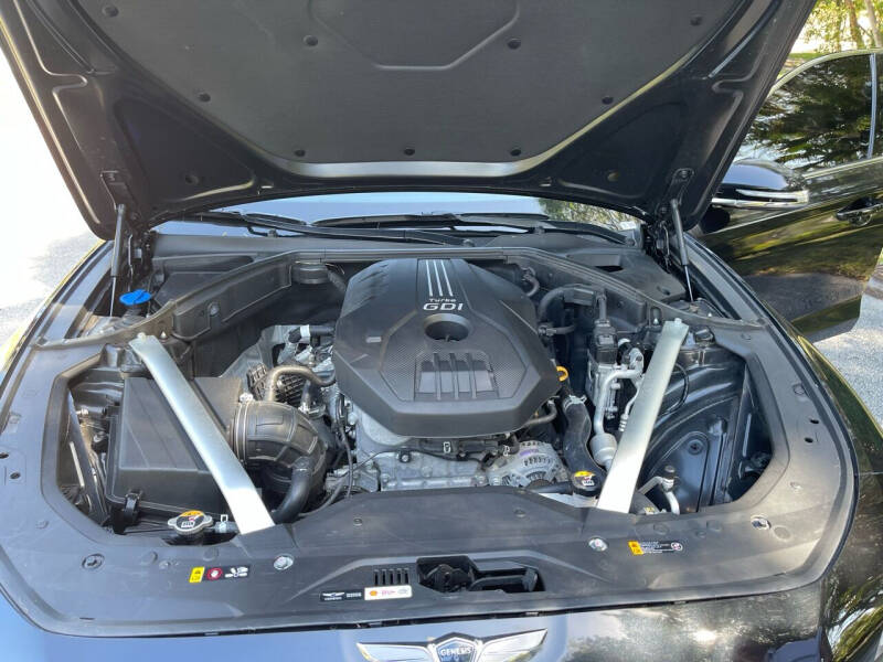 2022 Genesis G70 2.0T