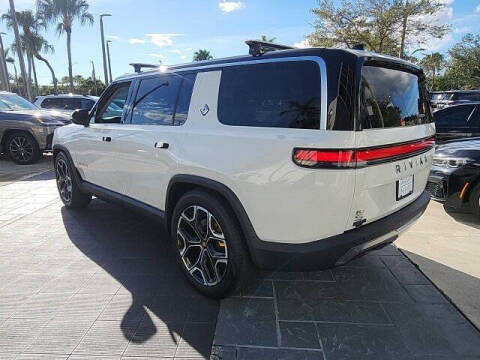 2023 Rivian R1S Adventure