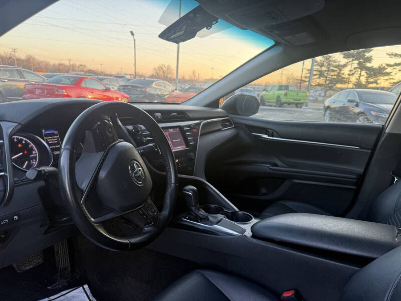 2018 Toyota Camry SE