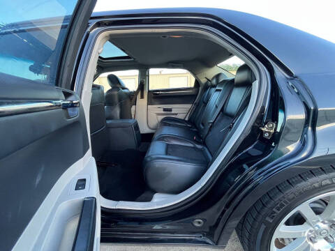 2006 Chrysler 300 SRT-8