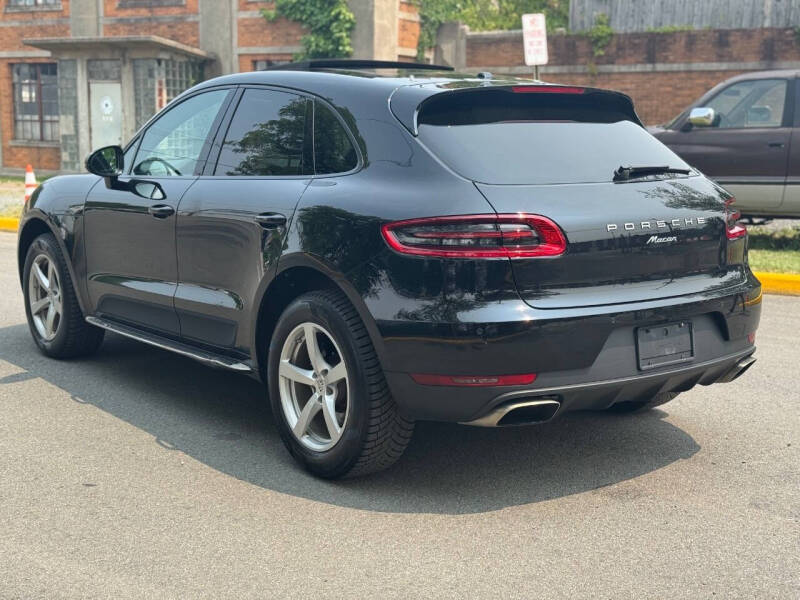 2017 Porsche Macan