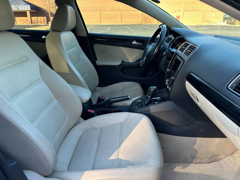 2016 Volkswagen Jetta 1.8T SEL Premium