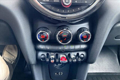2017 MINI Hardtop 4 Door Cooper