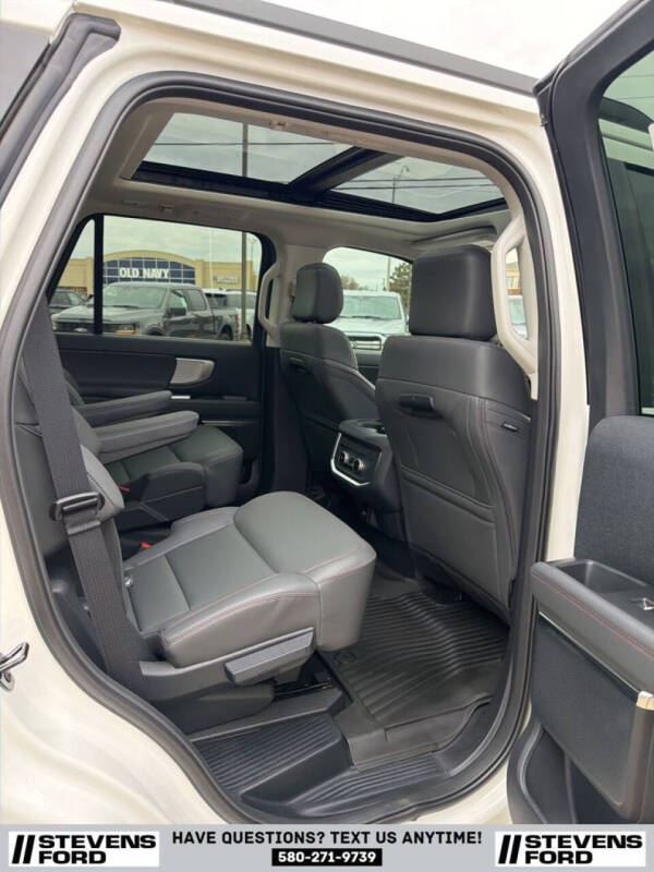 2025 Ford Expedition Active