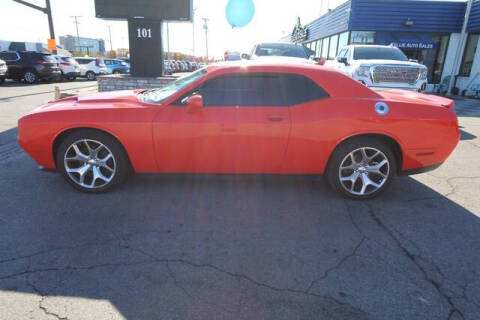 2016 Dodge Challenger SXT Plus