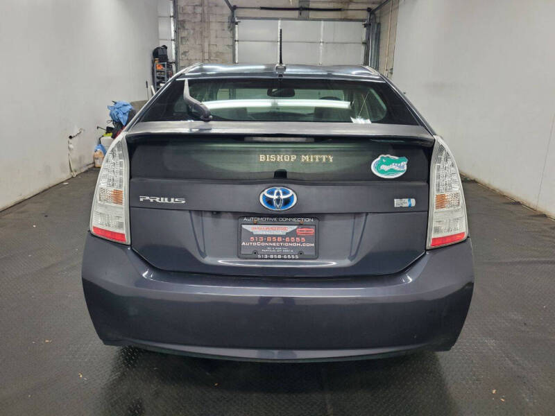 2010 Toyota Prius III photo 6