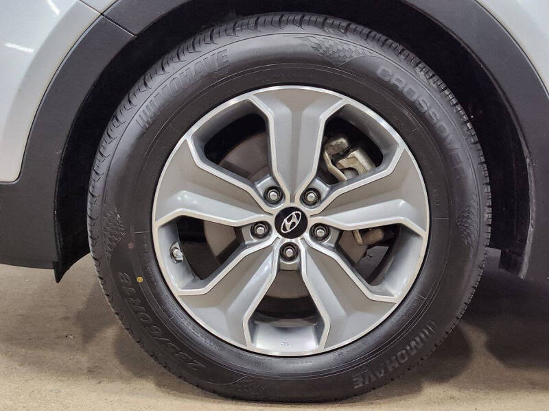 2016 Hyundai Santa Fe SE