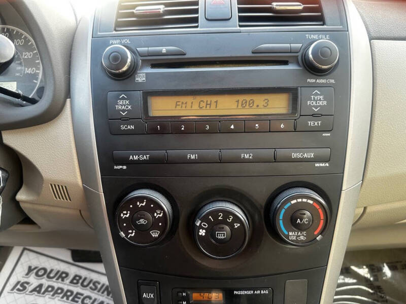 2010 Toyota Corolla LE