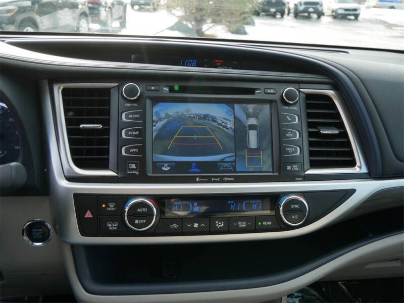 2019 Toyota Highlander Limited Platinum