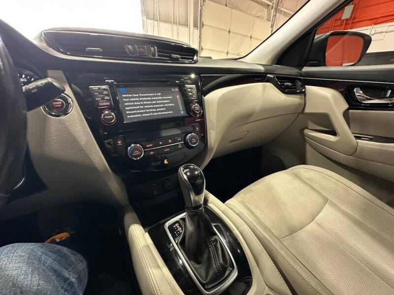 2017 Nissan Rogue Sport SL