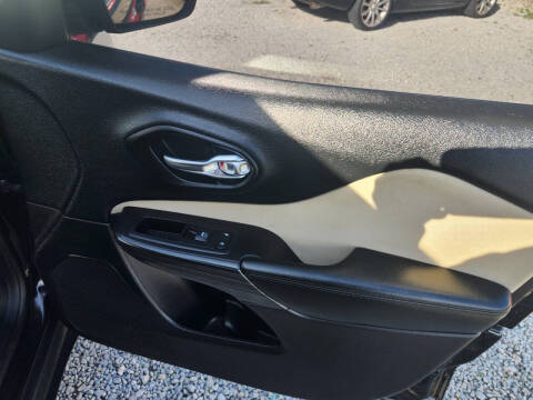 2017 Jeep Cherokee 75th Anniversary