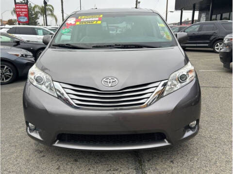 2016 Toyota Sienna