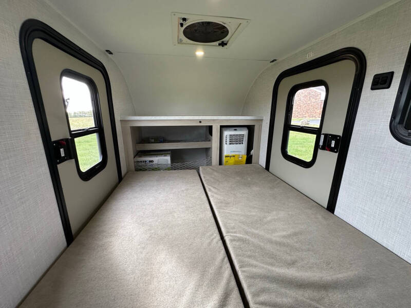 2025 Bontrager  Outdoors 12ROK