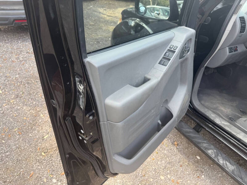 2019 Nissan Frontier SV