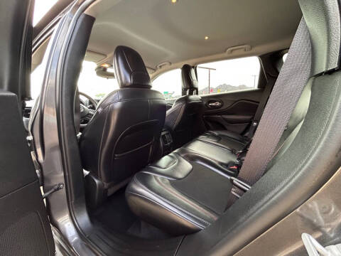 2020 Jeep Cherokee Trailhawk