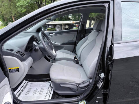 2013 Hyundai Accent GLS