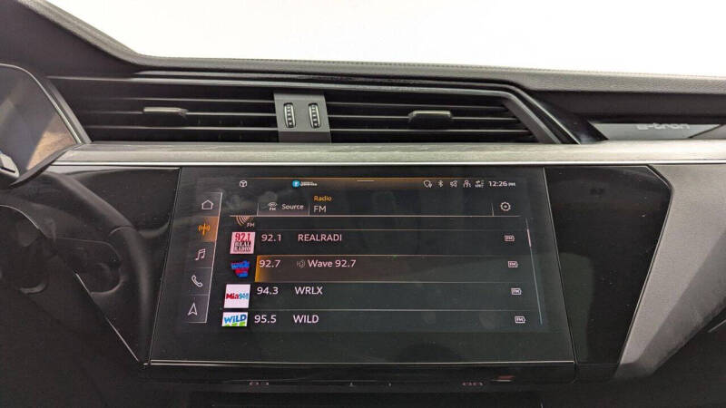 2023 Audi e-tron quattro Premium