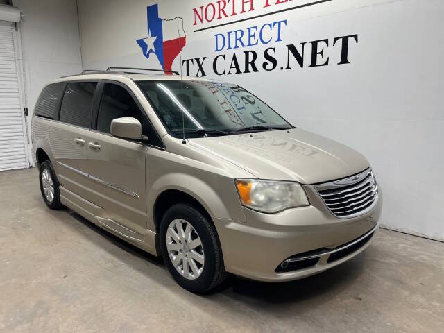 2014 Chrysler Town and Country Touring
