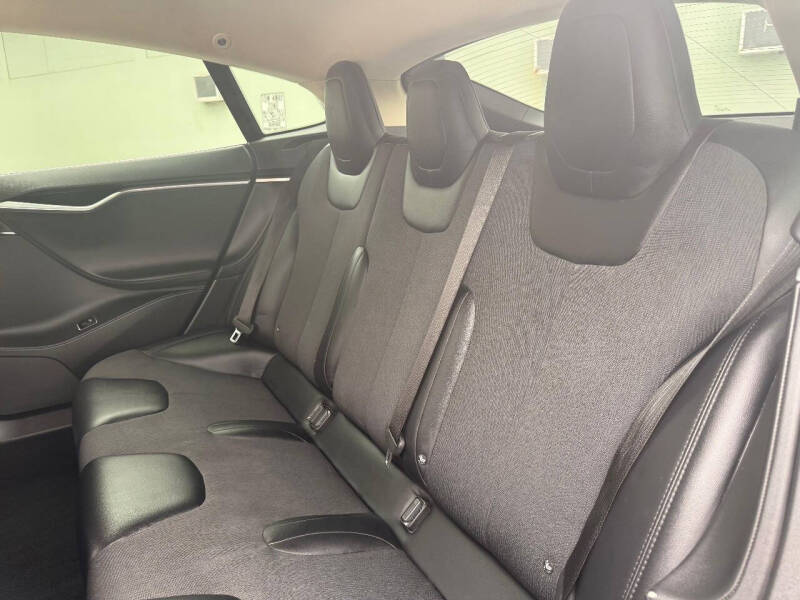 2015 Tesla Model S 85