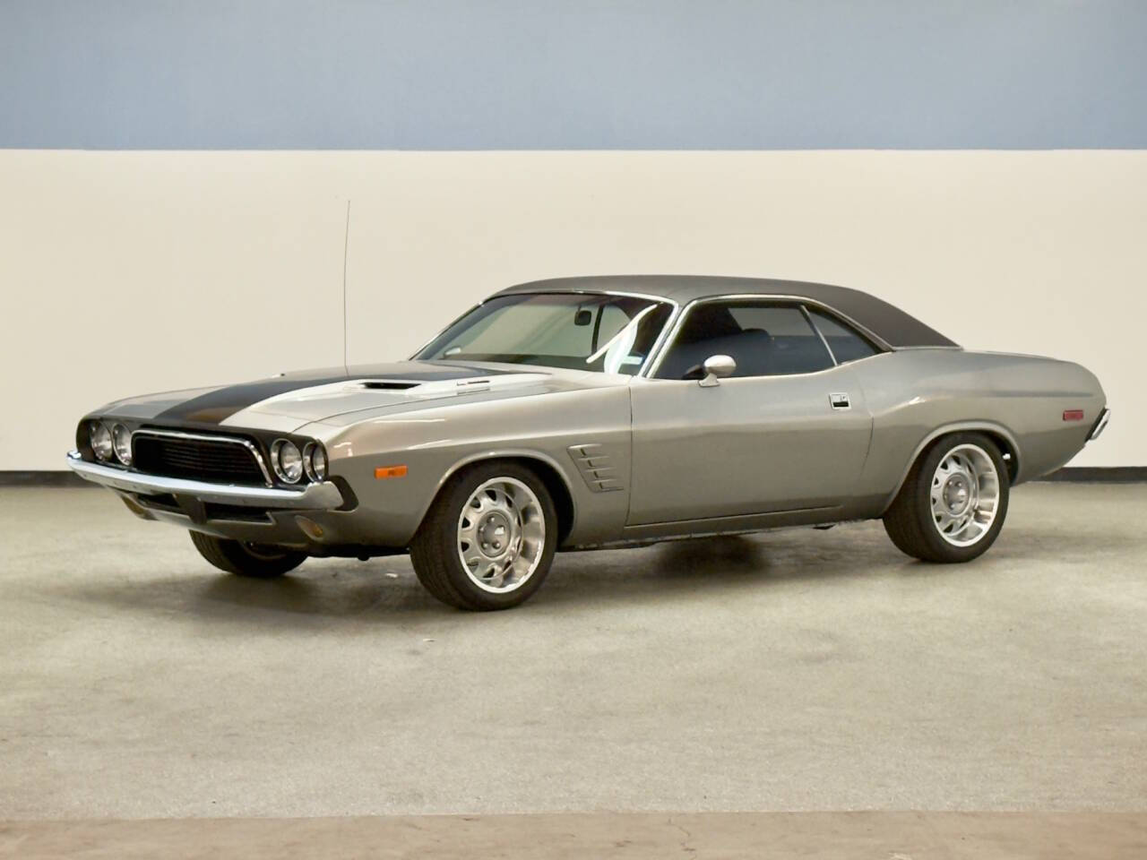 1973 Dodge Challenger 1