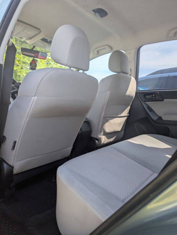 2017 Subaru Forester 2.5i