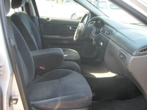 2002 Ford Taurus SE
