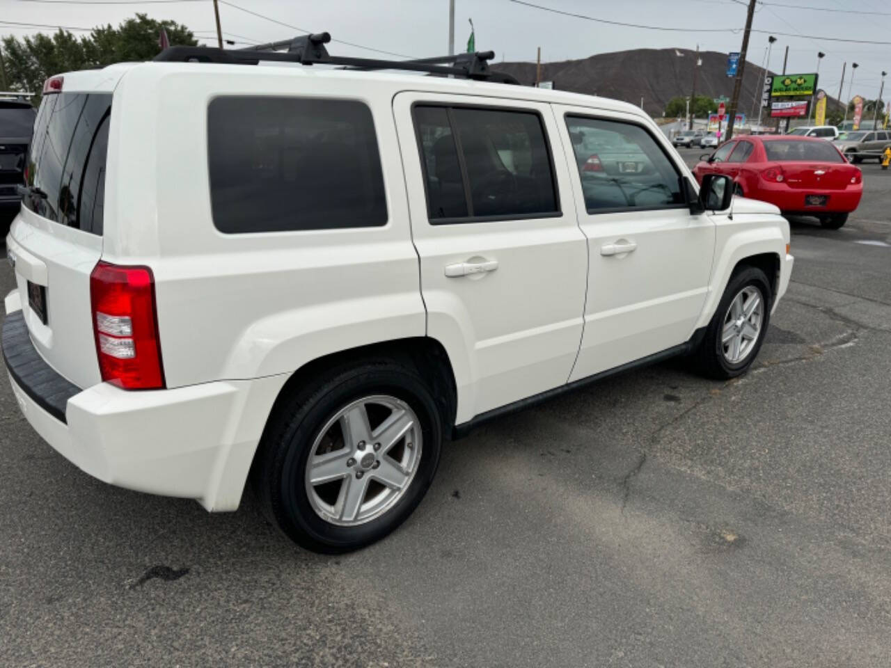 2010 Jeep Patriot Sport photo 18