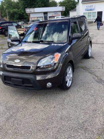 2010 Kia Soul +
