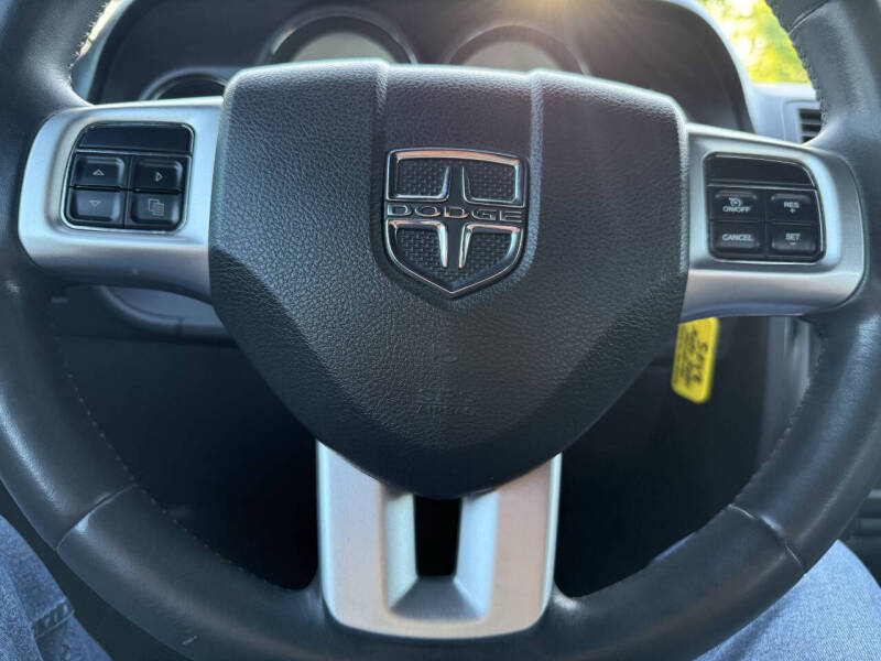 2012 Dodge Challenger SXT