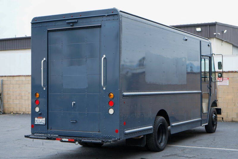 2020 Freightliner MT45 Chassis