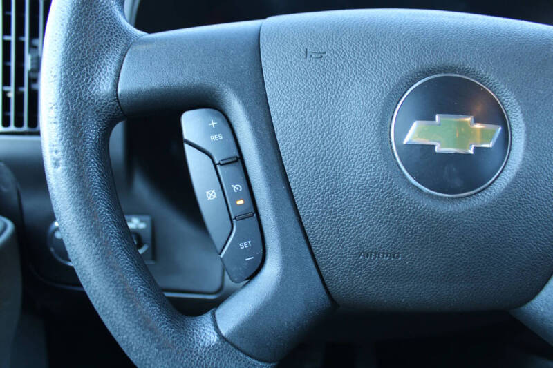 2022 Chevrolet Express 2500