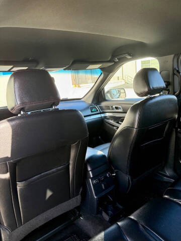 2017 Ford Explorer Sport