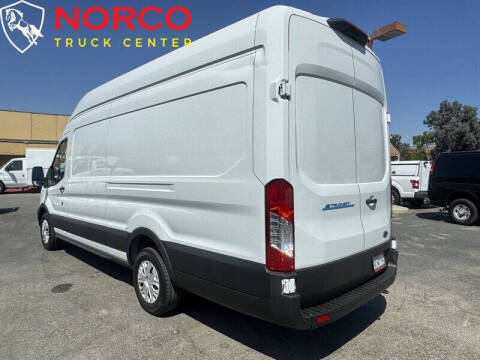 2023 Ford E-Transit 350