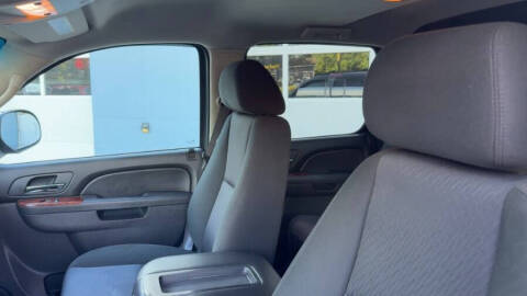2012 Chevrolet Avalanche LS