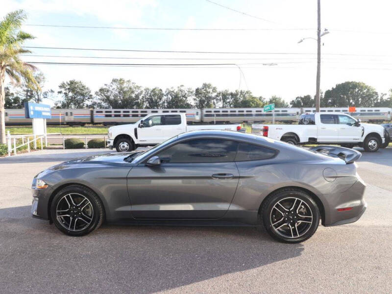 2022 Ford Mustang EcoBoost